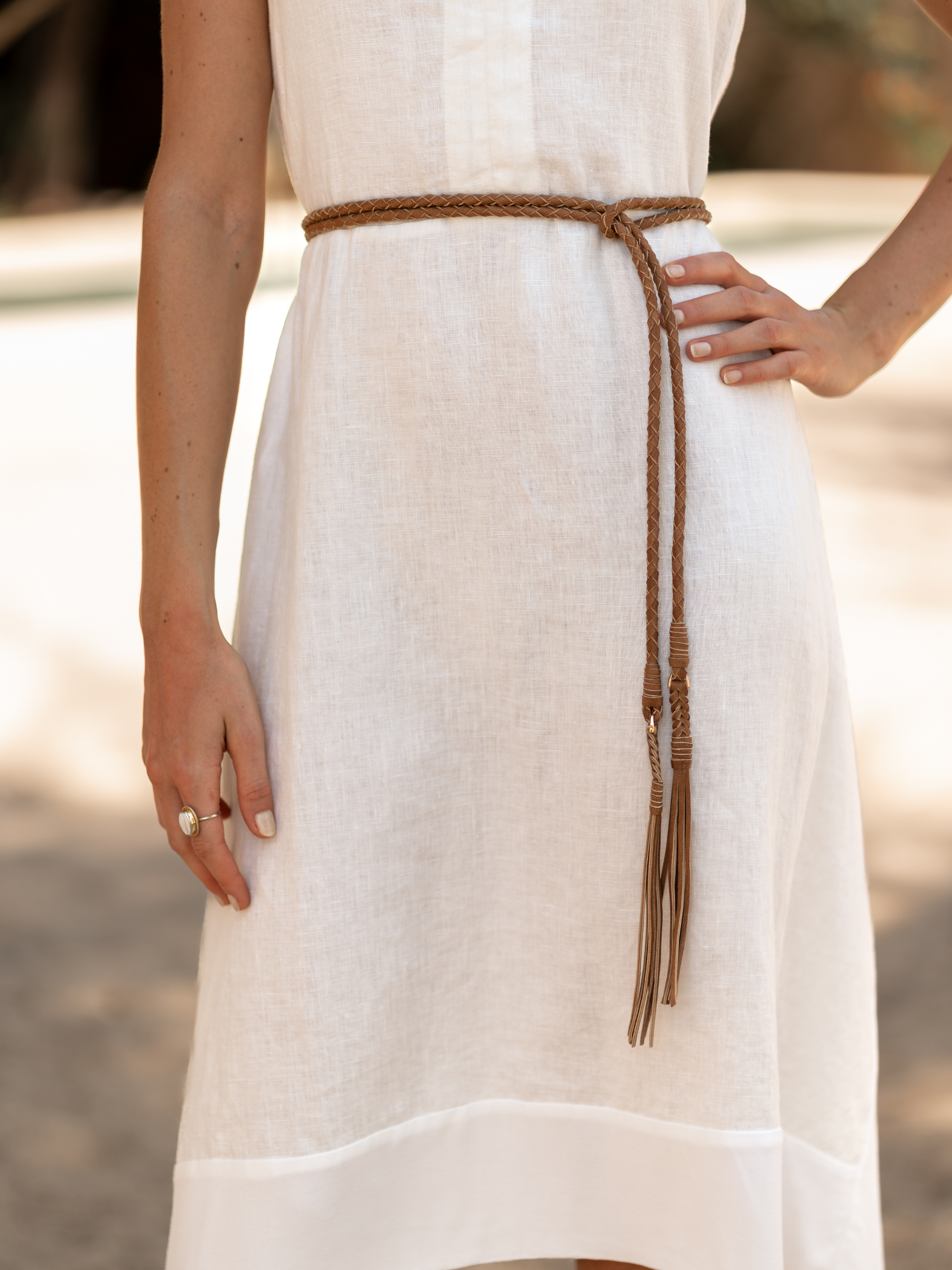 Model wears Sierra Leather Belt in Cacao