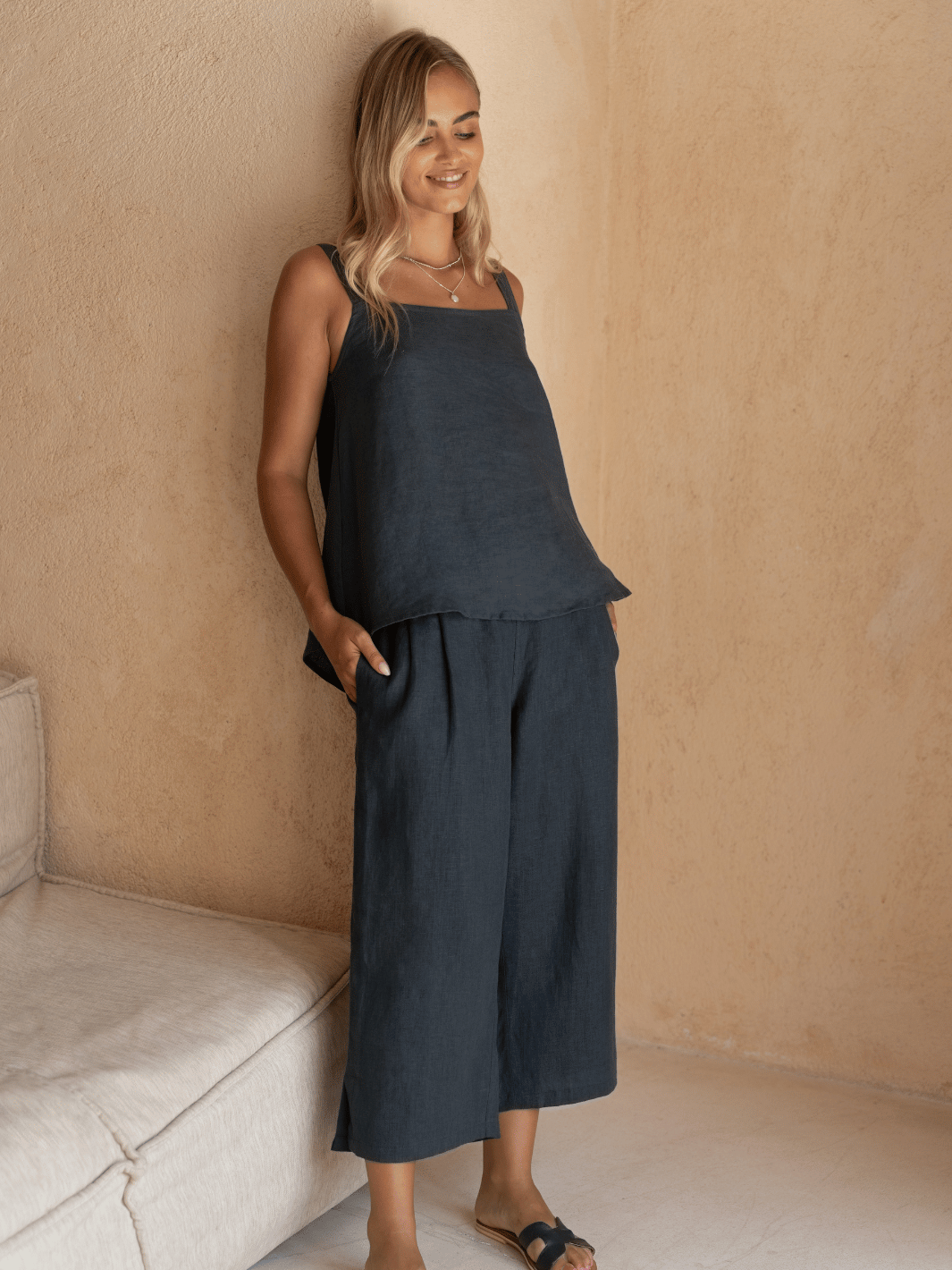 Soella Linen Top Charcoal