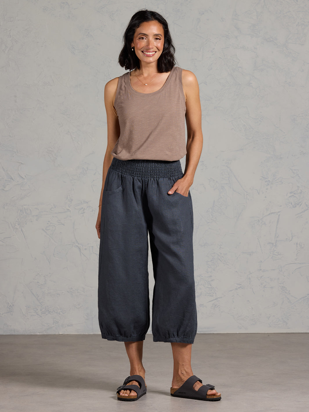 Marrakech French Linen Cropped Pants Charcoal