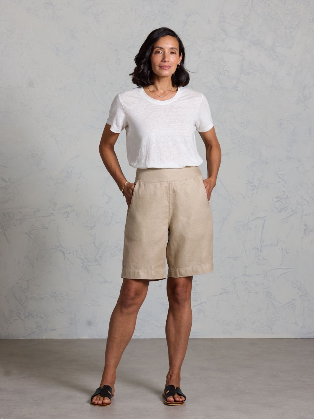 Cove Bermuda French Linen Shorts Tuffet