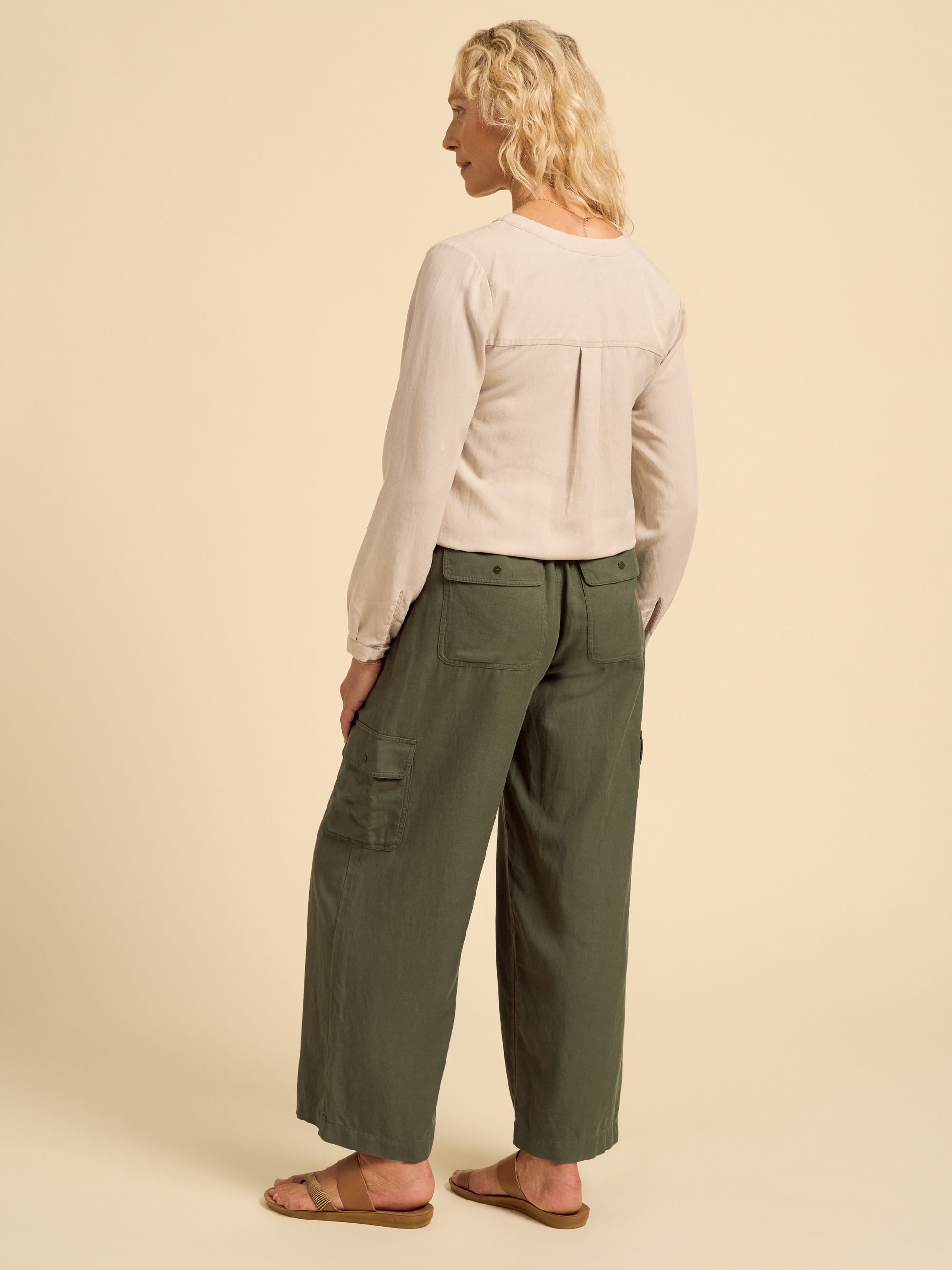 Crusoe Cargo Pants Olive