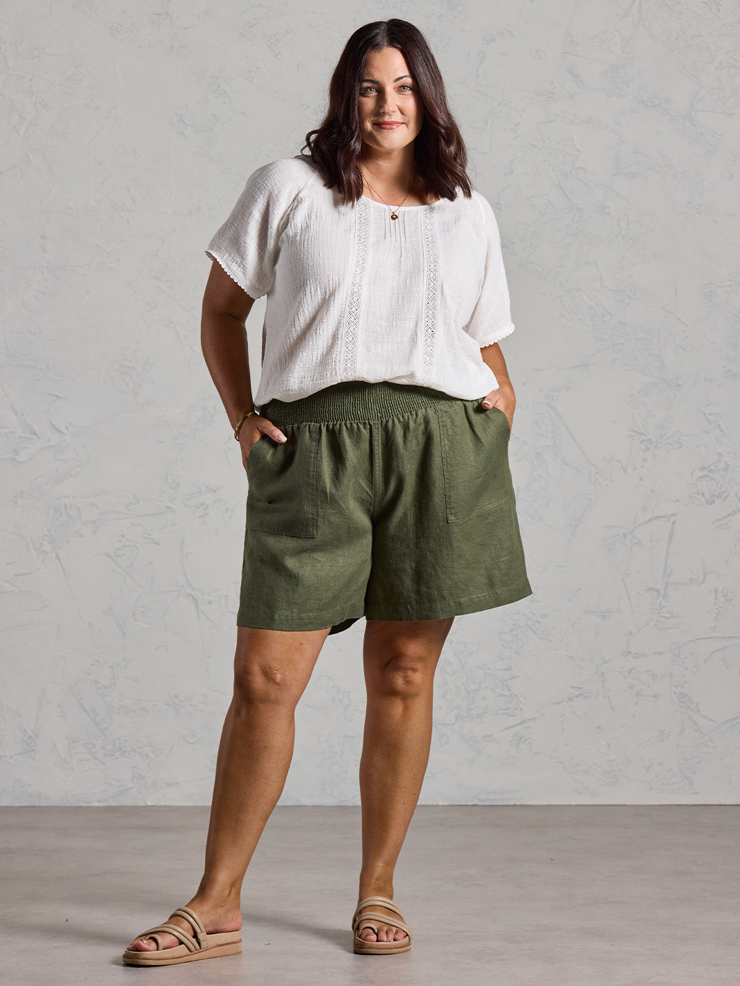 Mae French Linen Shorts Olive