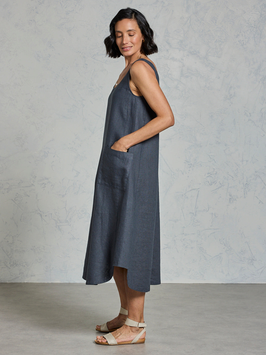 Laurel Linen Dress Charcoal (L/14) | Women's Sustainable Linen Dresses