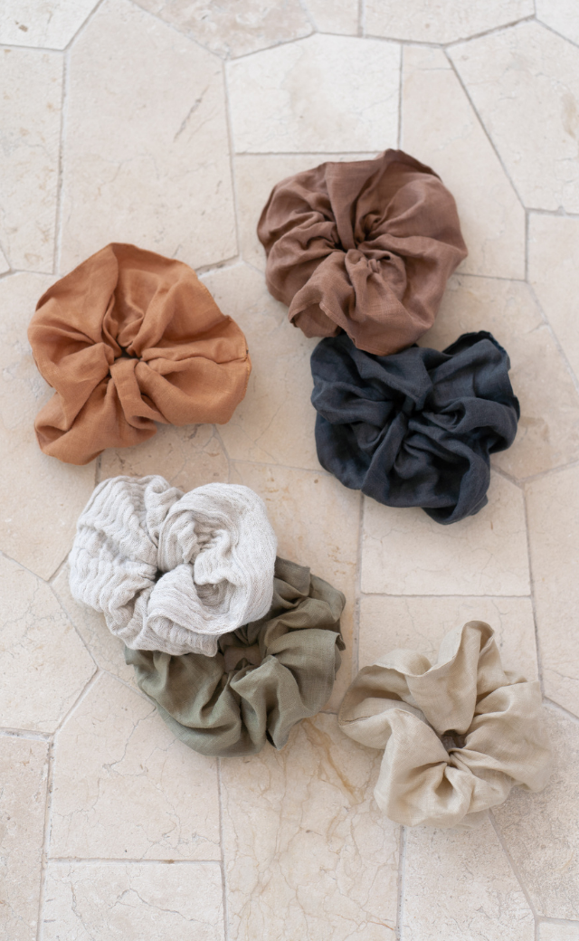 Mixed Pack of 4 Linen Jumbo Scrunchies