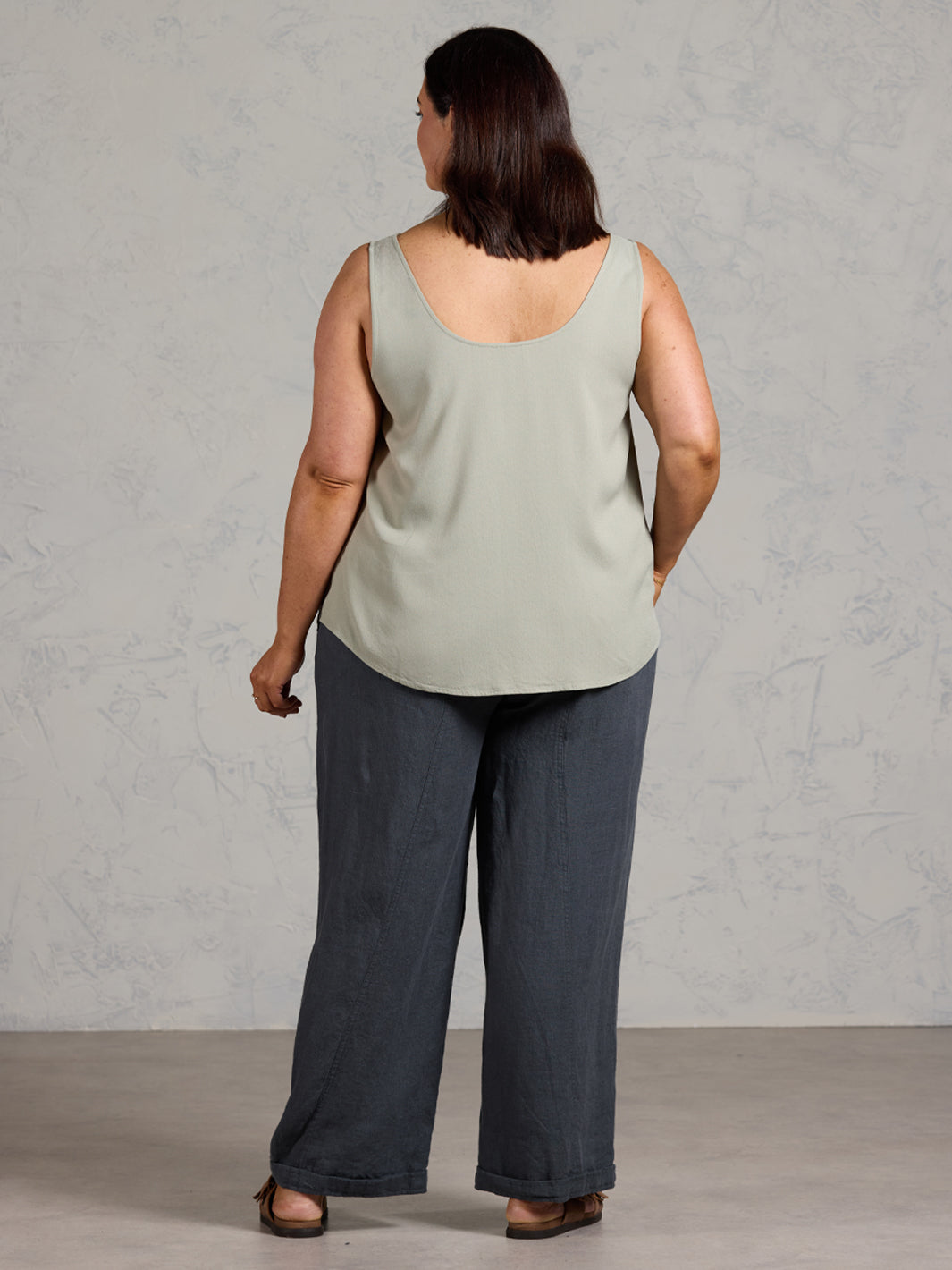 Lili Bamboo Top Dusty Sage