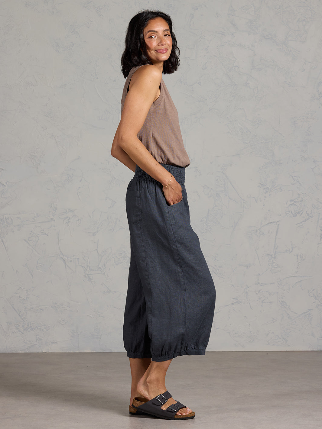 Marrakech French Linen Cropped Pants Charcoal